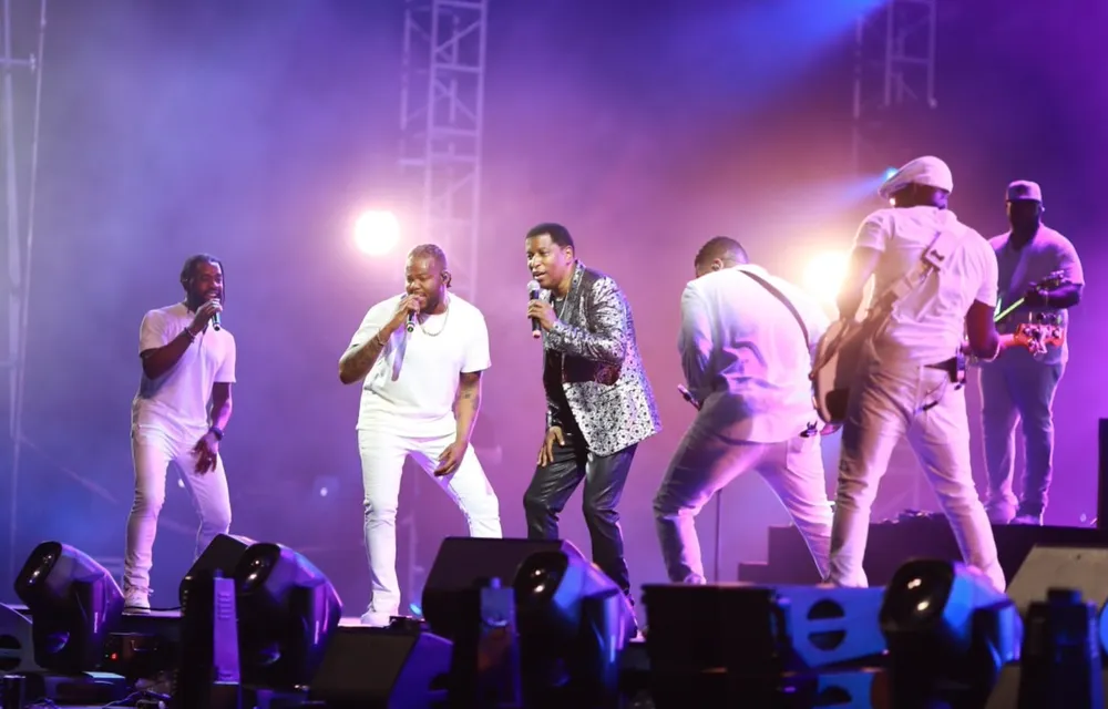 Chủ nhân 12 giải Grammy Babyface song ca bùng nổ cùng “O sen” Ngọc Mai ảnh 5