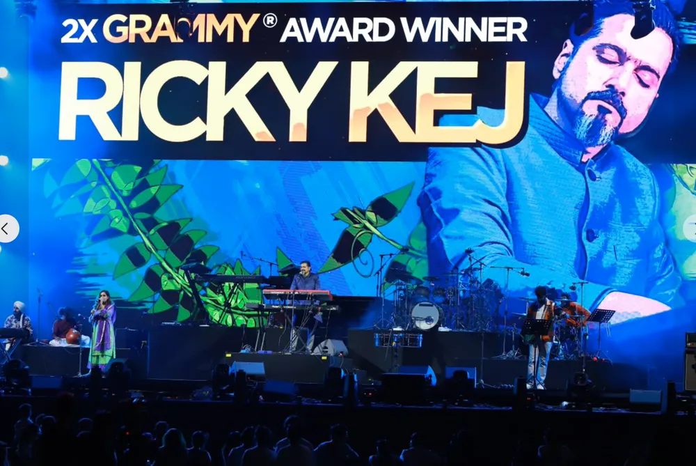 Chủ nhân 12 giải Grammy Babyface song ca bùng nổ cùng “O sen” Ngọc Mai ảnh 13