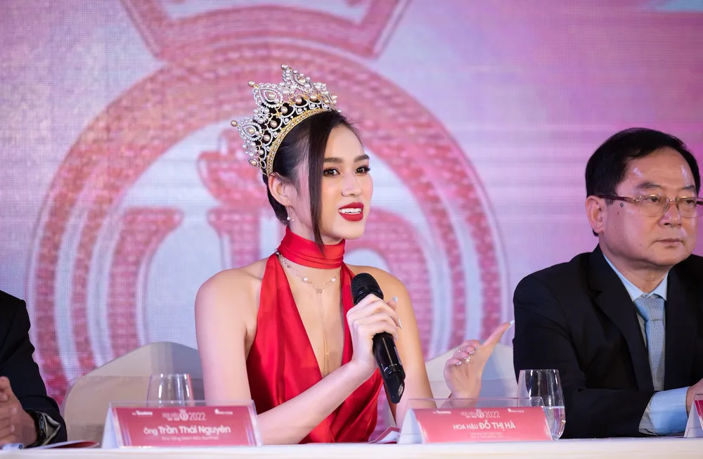 Hoa hậu Đỗ Thị Hà