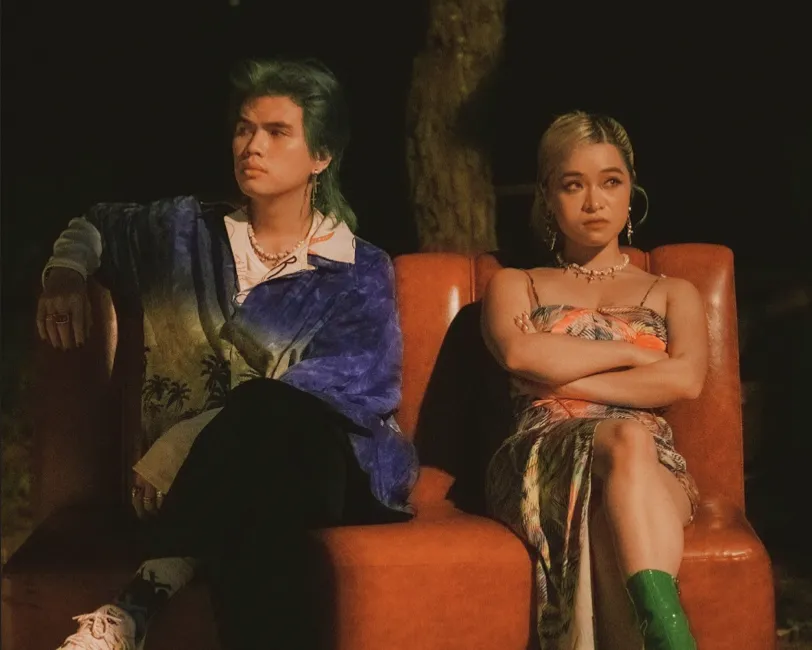 Bộ đôi nhà sản xuất Charles. - Kim Chi Sun