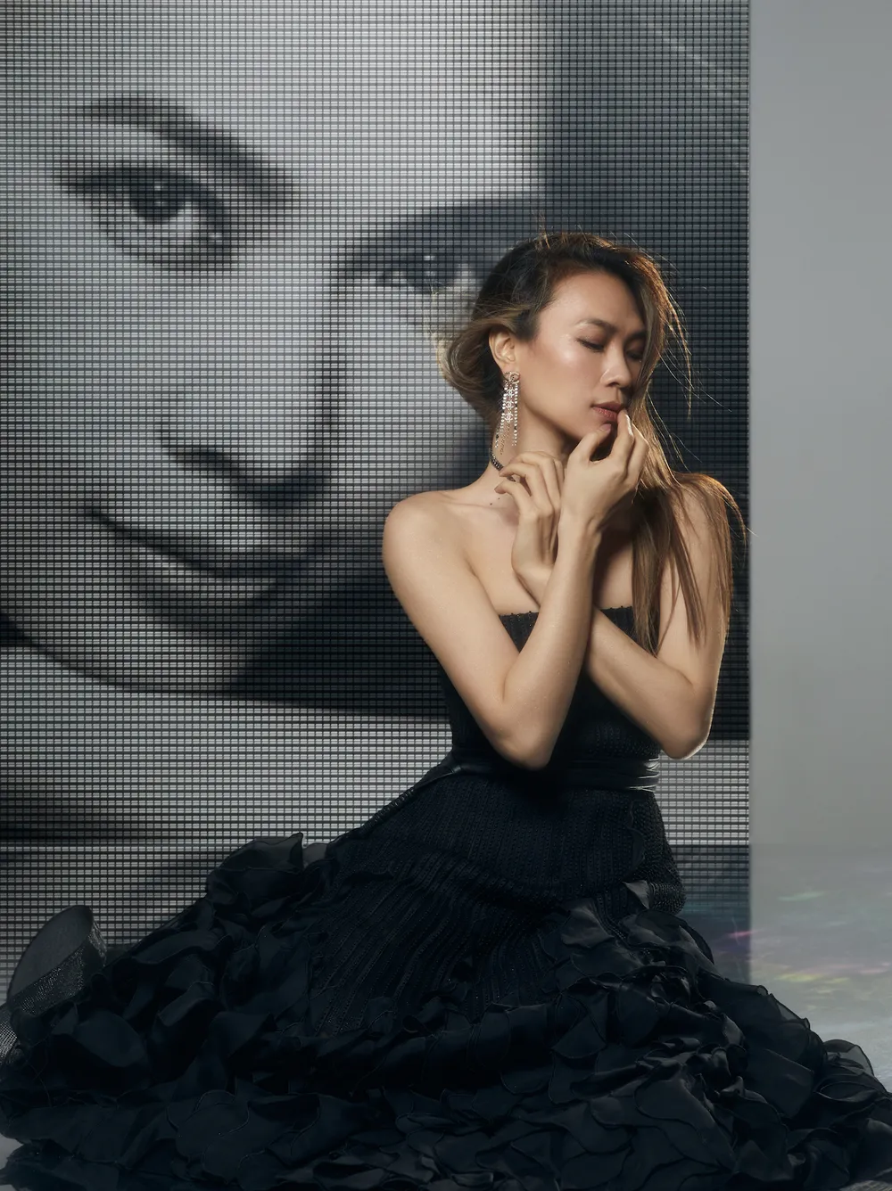 "Người giữ thời gian" là bộ phim tài liệu đầu tiên về hành trình cảm xúc của Mỹ Tâm