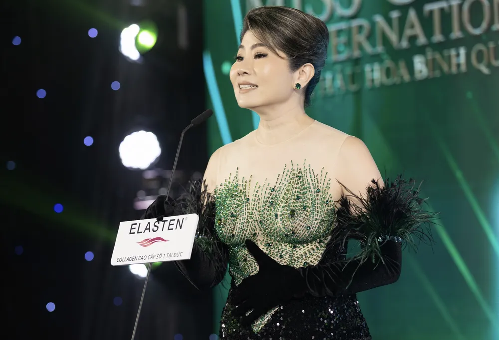 Bà Teresa - đại diện BTC Miss Grand International thông tin về cuộc thi năm nay