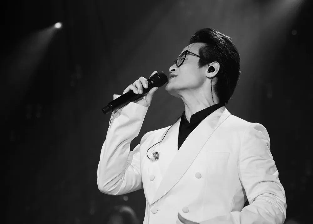 Ca sĩ Hà Anh Tuấn