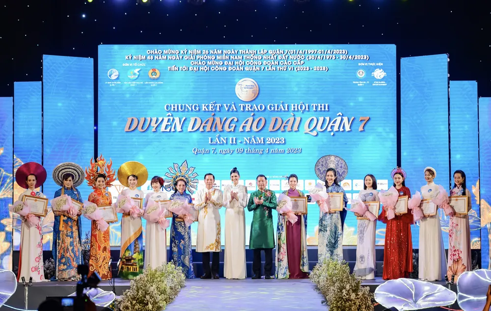 Trao giải Hội thi Duyên dáng Áo dài quận 7 lần II