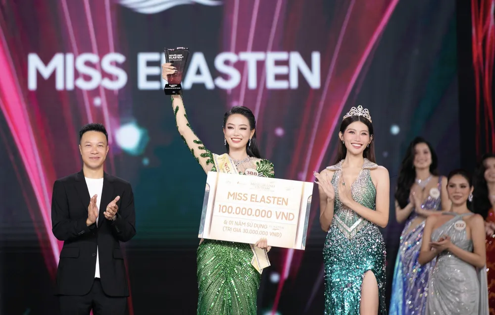 Người đẹp Bùi Khánh Linh