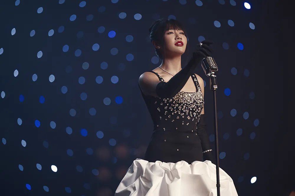 Văn Mai Hương đạt loạt thành tích ấn tượng cùng “Đại minh tinh” Văn Mai Hương đạt loạt thành tích ấn tượng cùng “Đại minh tinh”