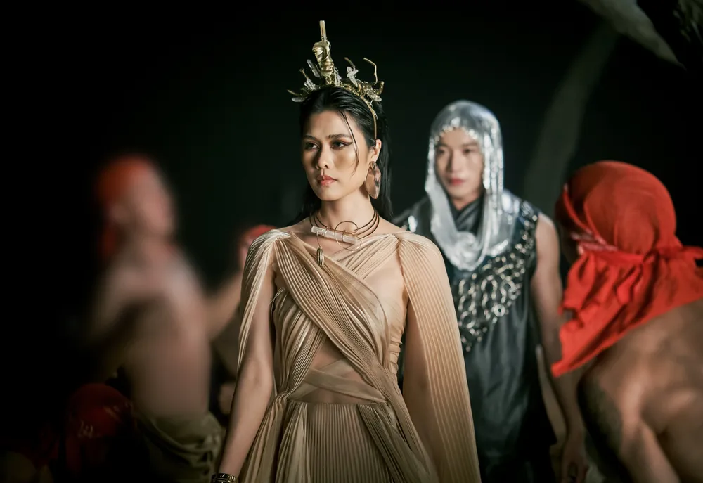 Phúc Anh dựng một “thế giới” giả tưởng trong album đầu tay "Thena" Phúc Anh dựng một “thế giới” giả tưởng trong album đầu tay "Thena"