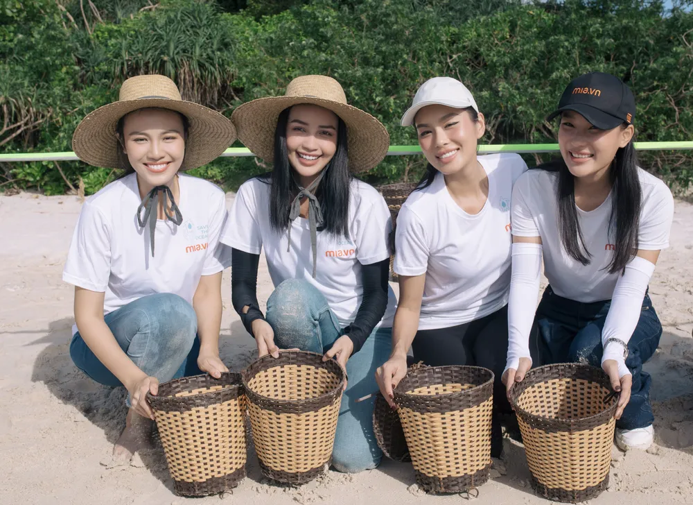 Các người đẹp Hoa hậu Hoàn vũ Việt Nam 2022 tham gia dự án bảo vệ rùa biển Các người đẹp Hoa hậu Hoàn vũ Việt Nam 2022 tham gia dự án bảo vệ rùa biển