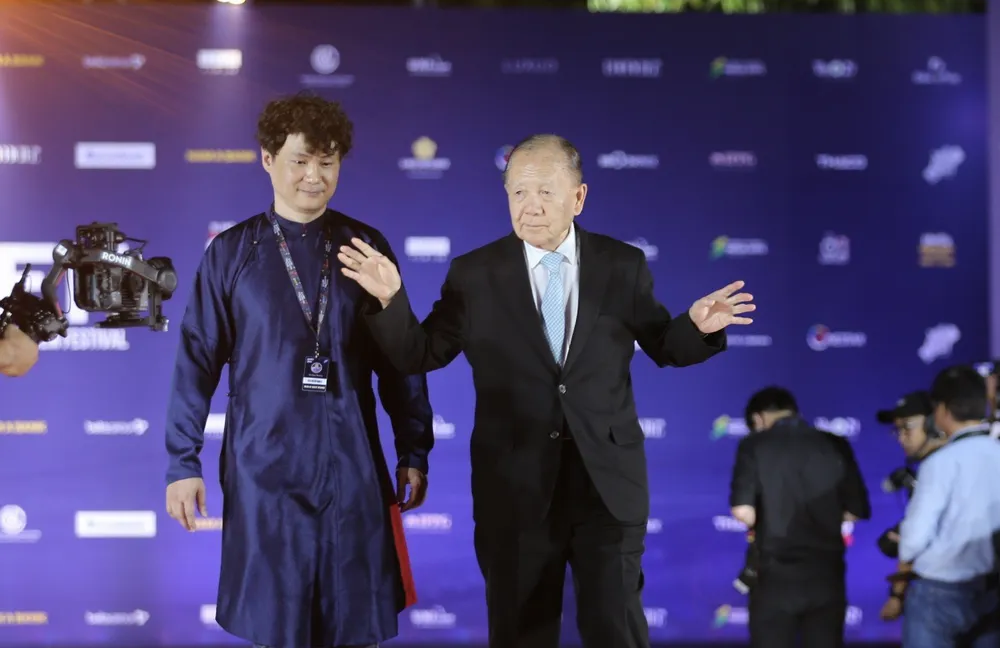 Ảnh chụp Màn hình 2024-04-13 lúc 19.33.06.png