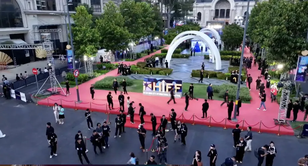 Ảnh chụp Màn hình 2024-04-13 lúc 19.37.44.png