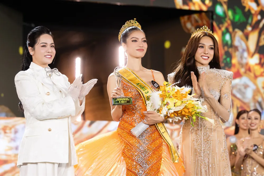 Ã háº­u 2 LÃ¢m Thá» BÃ­ch Tuyá»n-2.jpg