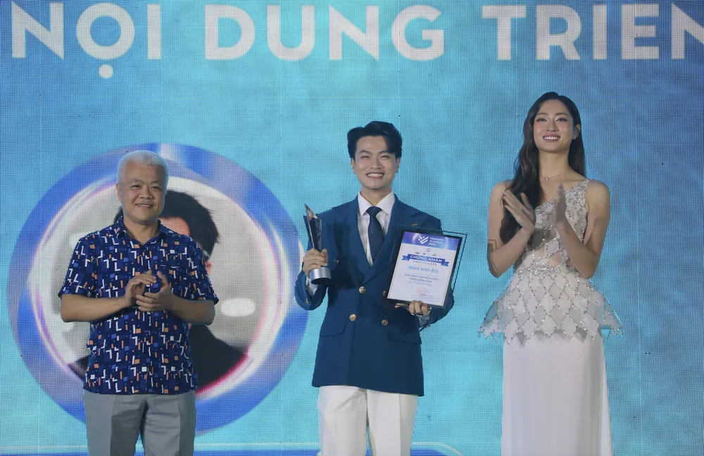 Ảnh chụp Màn hình 2024-11-30 lúc 22.49.00.png