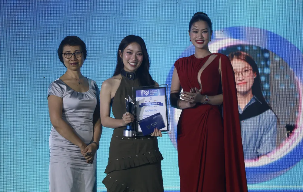 Ảnh chụp Màn hình 2024-11-30 lúc 22.49.12.png