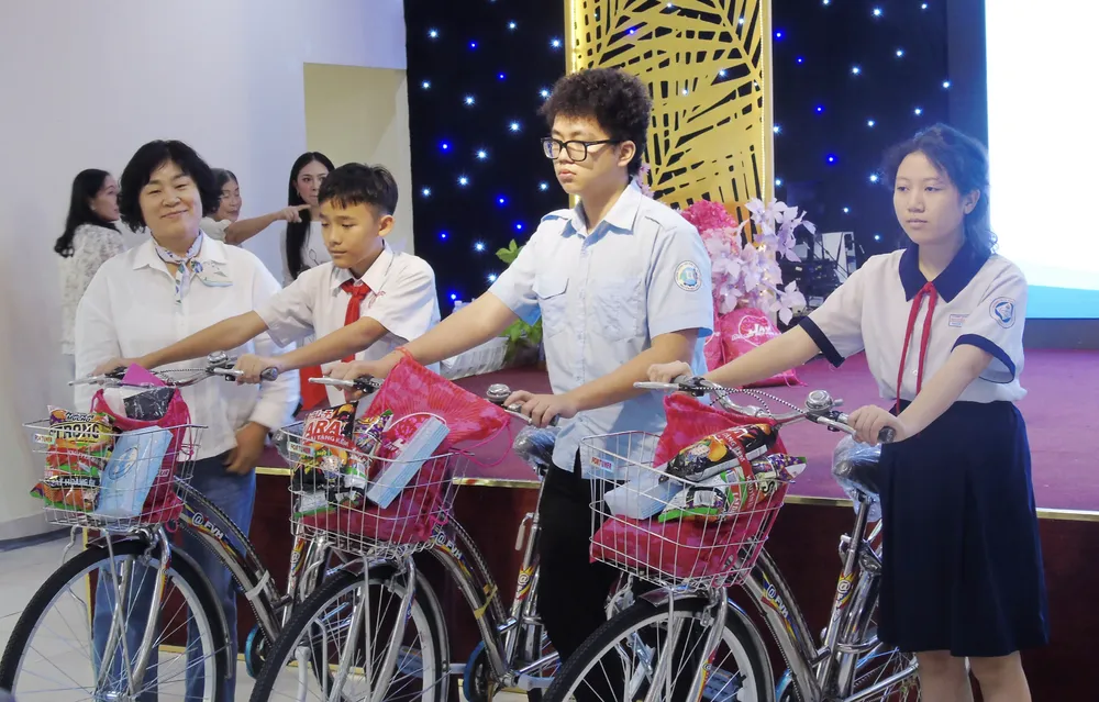 Ảnh chụp Màn hình 2024-12-08 lúc 13.31.21.png