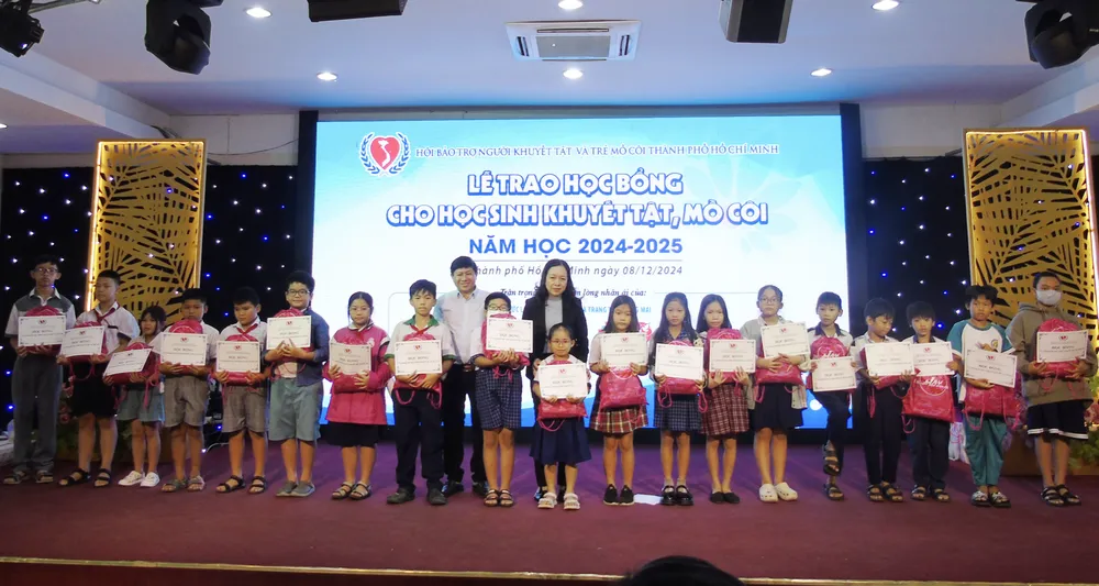 Ảnh chụp Màn hình 2024-12-08 lúc 13.32.18.png