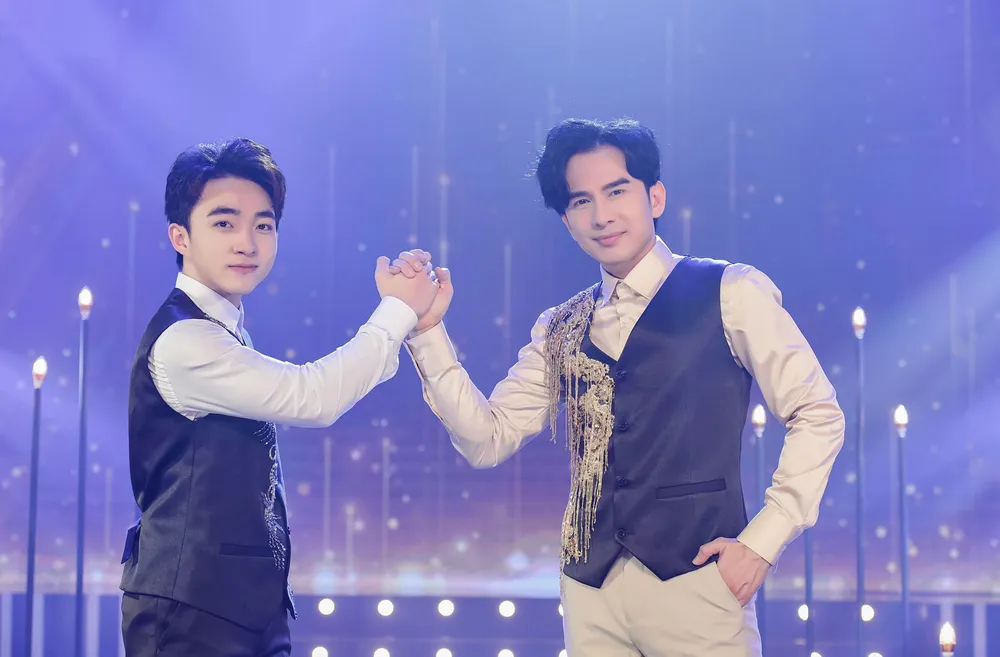 Nhờ sự hậu thuẫn của Đan Trường, Trung Quang đã giành ngôi vị cao nhất của chương trình Thần Tượng Bolero.jpg