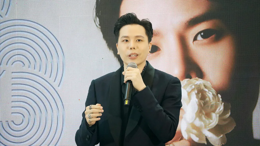 bia Trịnh Thăng Bình2.jpg