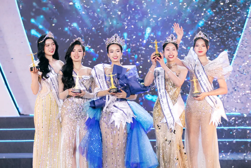 Báº£n sao cá»§a 0072MISS UNIVERSITY .FOTO KIENGCAN.jpeg