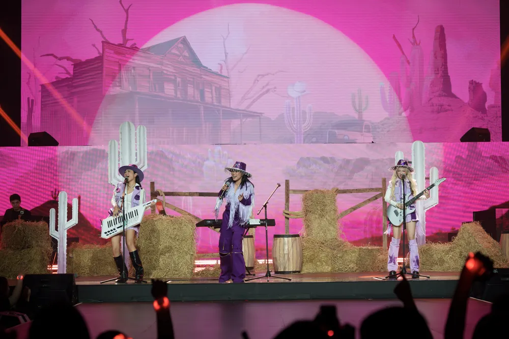 TUIMI - PHÆ¯Æ NG THANH - XUÃN NGHI.jpg