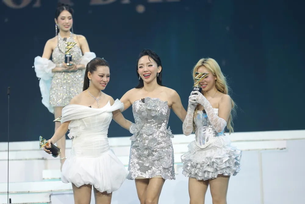 BÃI LAN HÆ¯Æ NG - TÃC TIÃN - MISTHY.JPG