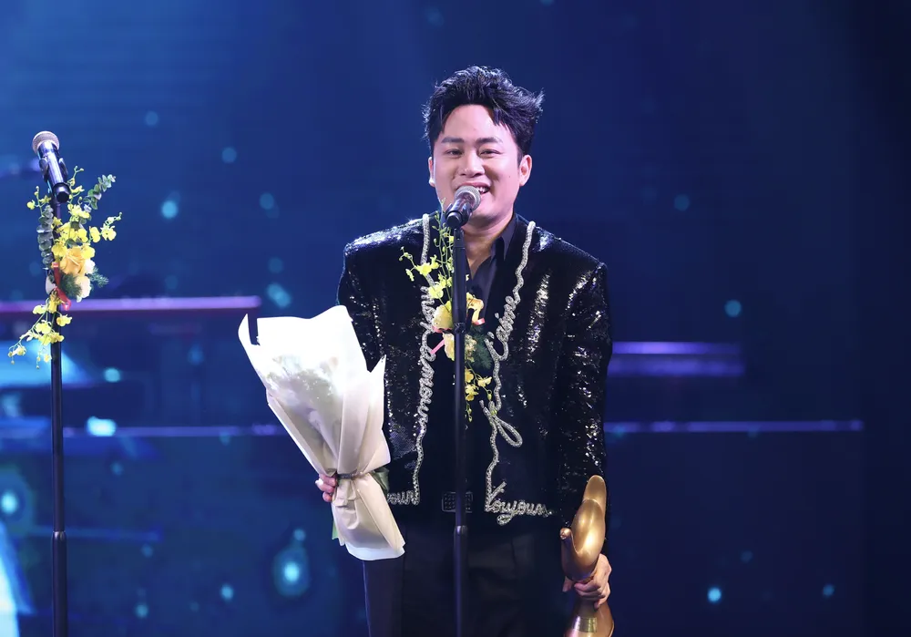 Ảnh chụp Màn hình 2025-03-06 lúc 04.04.12.png