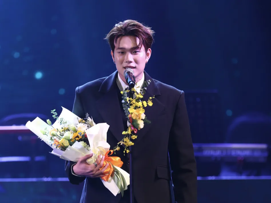 Ảnh chụp Màn hình 2025-03-06 lúc 04.11.42.png