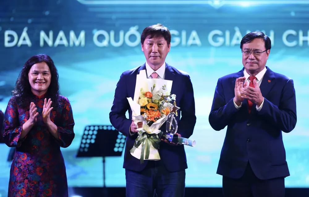 Ảnh chụp Màn hình 2025-03-06 lúc 04.15.20.png