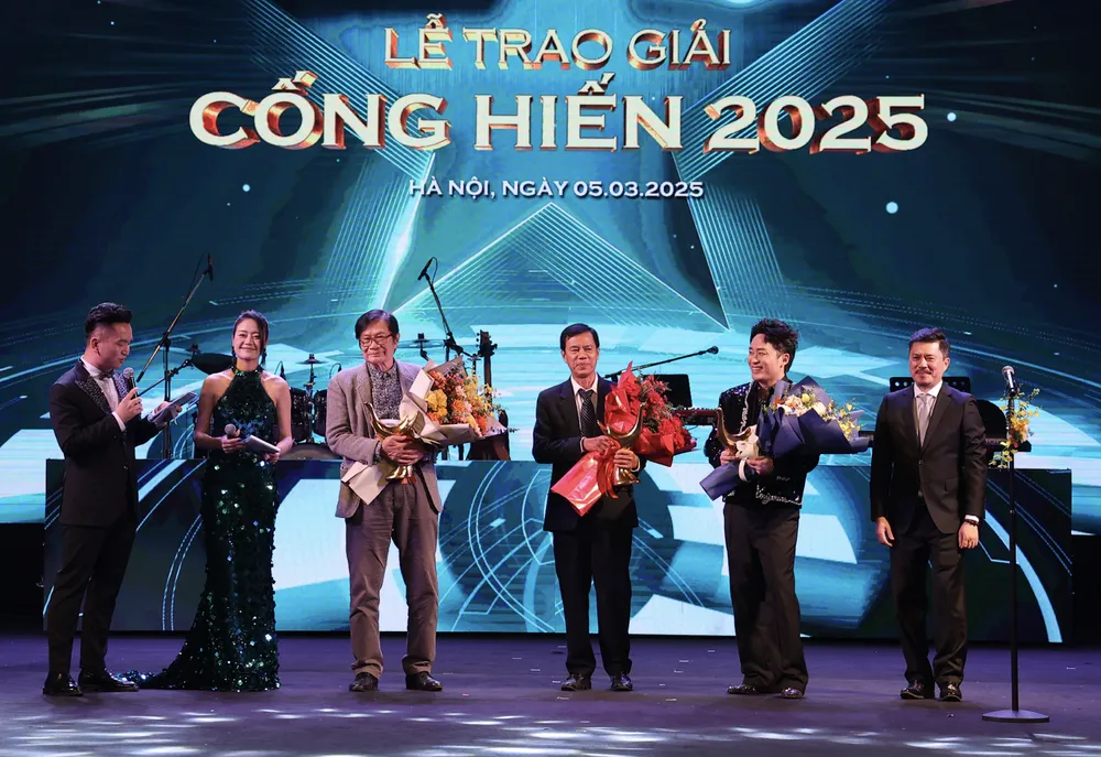 Ảnh chụp Màn hình 2025-03-06 lúc 04.19.04.png