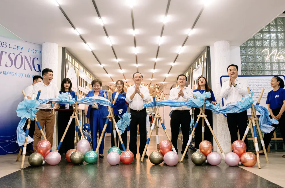 Ảnh chụp Màn hình 2025-12-03 lúc 15.00.34.png