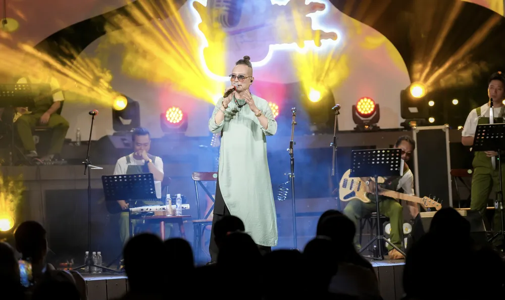 Ảnh chụp Màn hình 2025-12-12 lúc 14.20.26.png