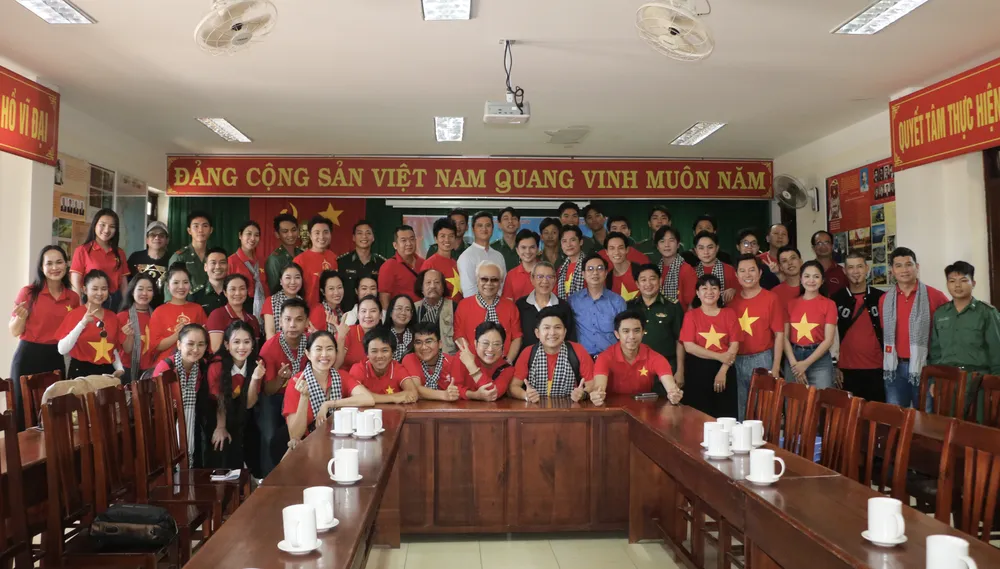 Ảnh chụp Màn hình 2025-12-16 lúc 14.13.41.png