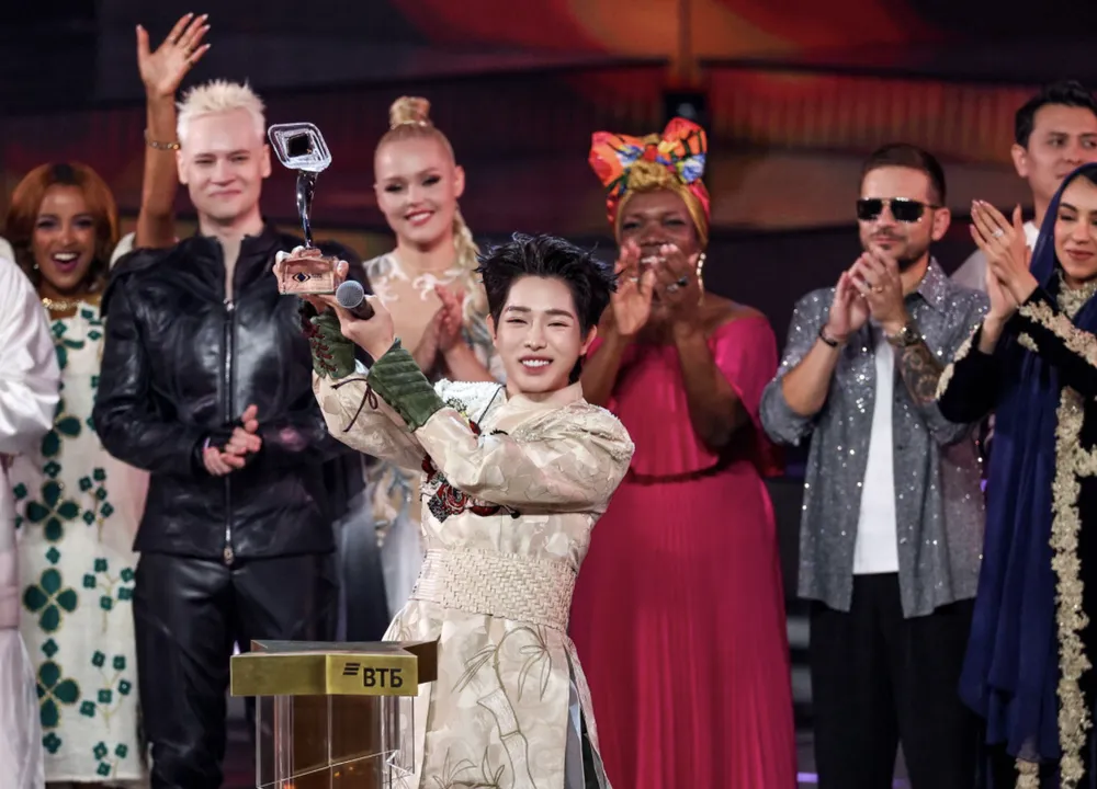 Khoảnh khắc Đức Phúc đăng quang Quán quân Intervision 2025