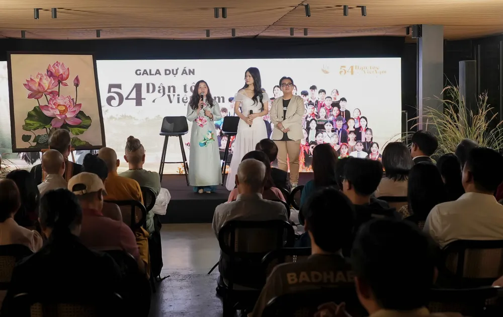 Ảnh chụp Màn hình 2025-12-24 lúc 09.01.10.png