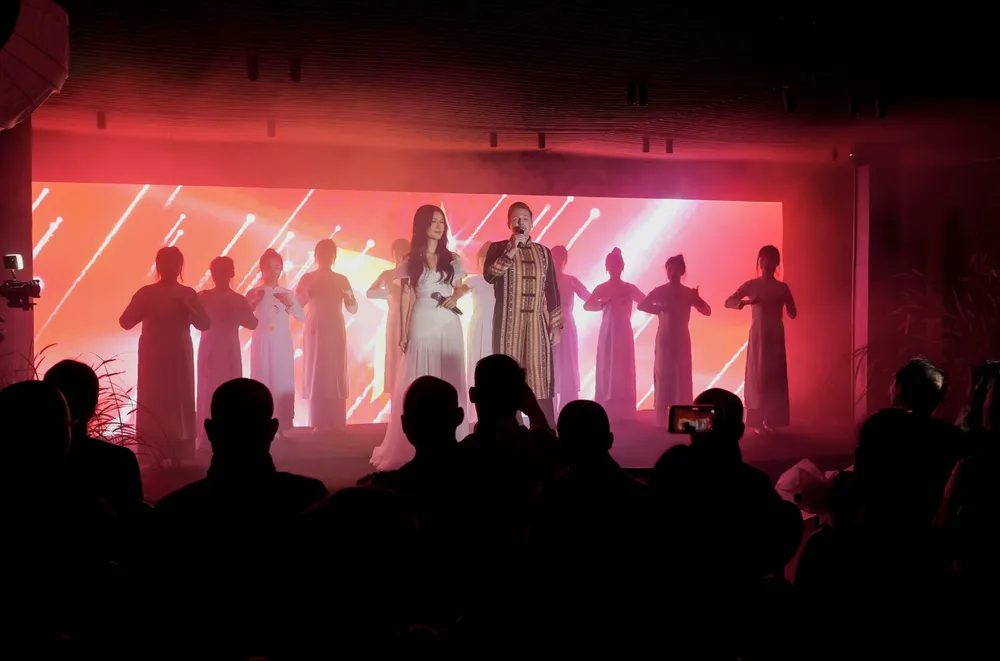 Ảnh chụp Màn hình 2025-12-24 lúc 09.01.34.png