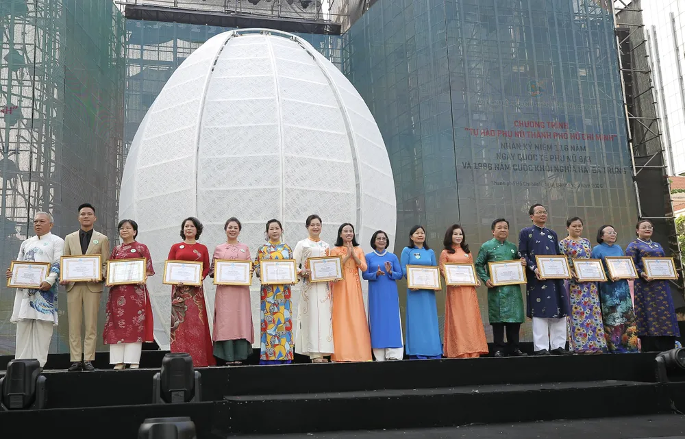 can han don vi dong hanh.jpg