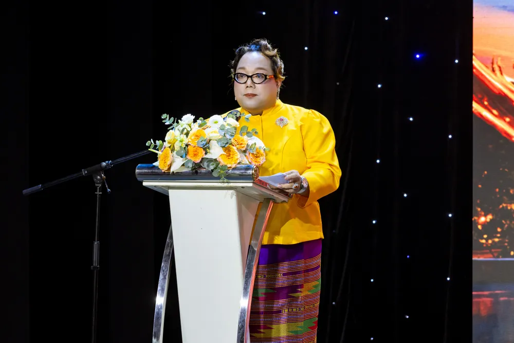 Mrs. Rath Rimthirakul- ThÃ nh viÃªn Tá» cÃ´ng tÃ¡c NgÆ°á»i phÃ¡t ngÃ´n cá»§a ChÃ­nh phá»§ táº¡i VÄn phÃ²ng Thá»§ tÆ°á»ng ThÃ¡i Lan.JPG