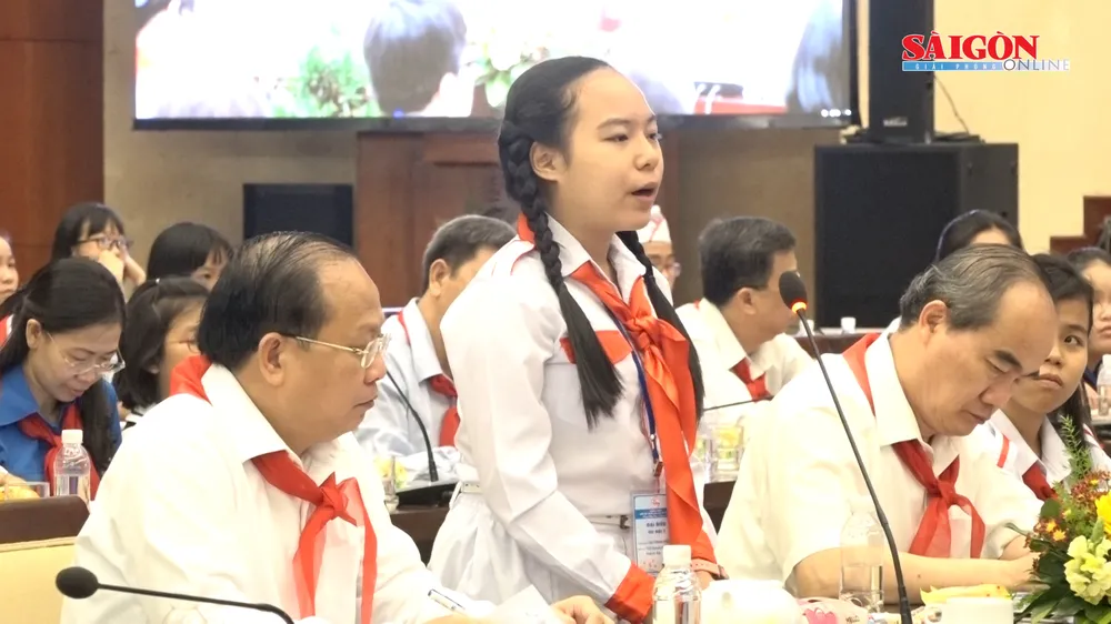 170 thiếu nhi tiêu biểu gặp gỡ lãnh đạo thành phố