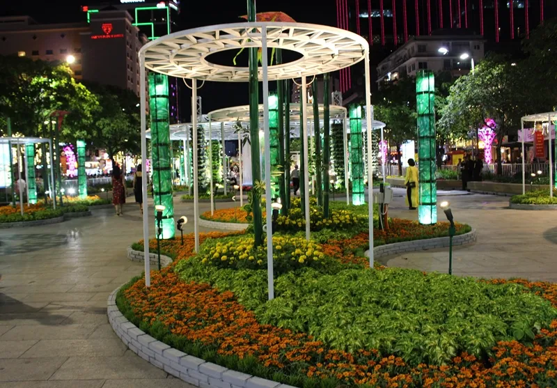 Hãy đến trải nghiệm đường hoa và đường sách rất thú vị trong kỳ nghỉ tết ở TPHCM ảnh 6