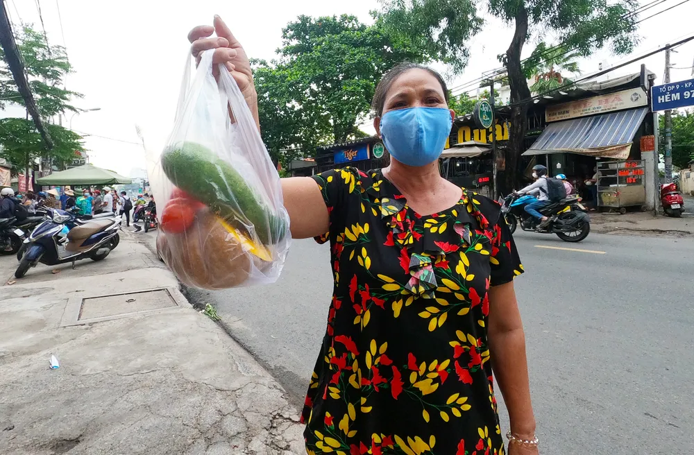 “Tủ lạnh cộng đồng” cho thực phẩm mang về nấu ảnh 5