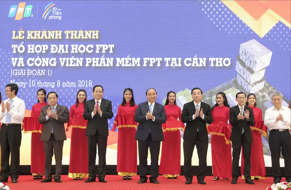 Thủ tướng Nguyễn Xuân Phúc dự khánh thành Tổ hợp Đại học FPT Cần Thơ ảnh 1