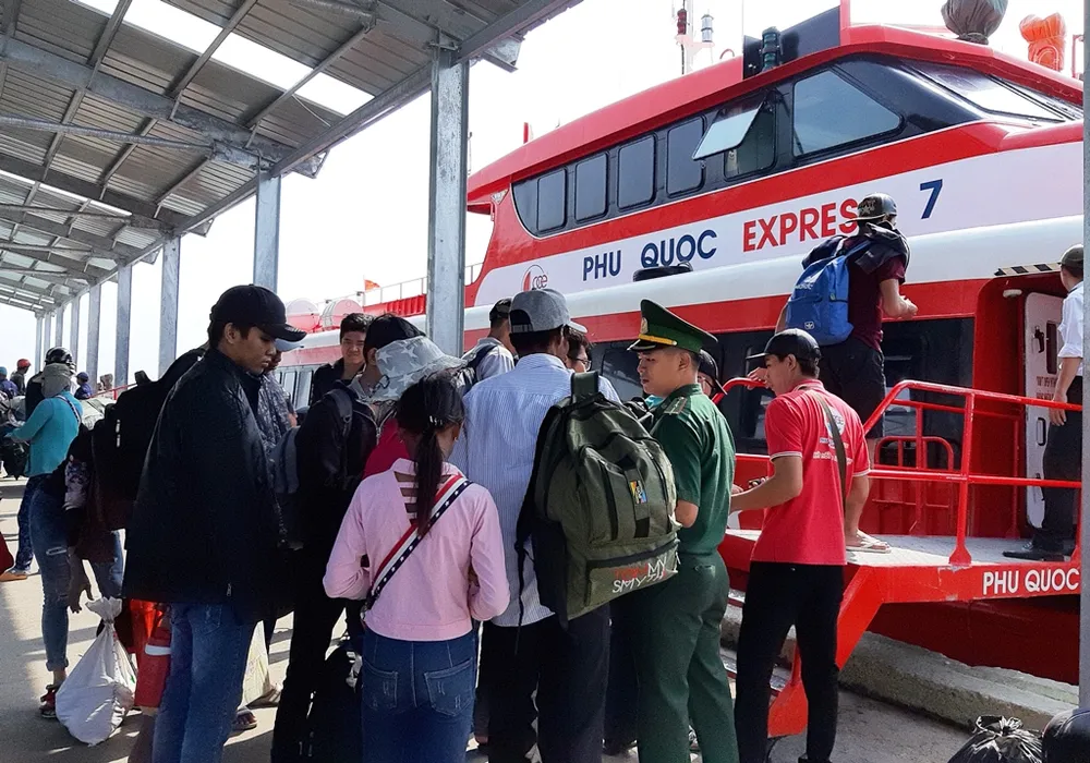 Hơn 300 chuyến bay ra đảo Phú Quốc dịp Tết Kỷ Hợi 2019 ảnh 2