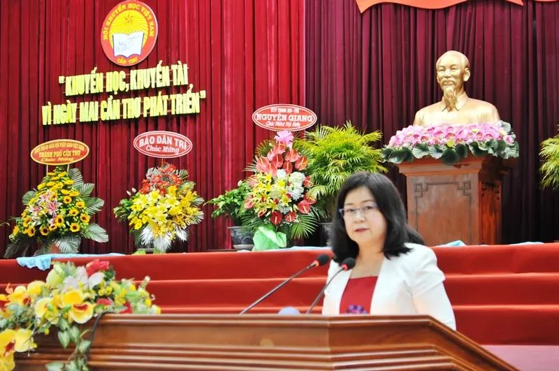  Cần Thơ: Trao 250 suất học bổng “Tiếp sức mùa thi” năm 2019 ảnh 2