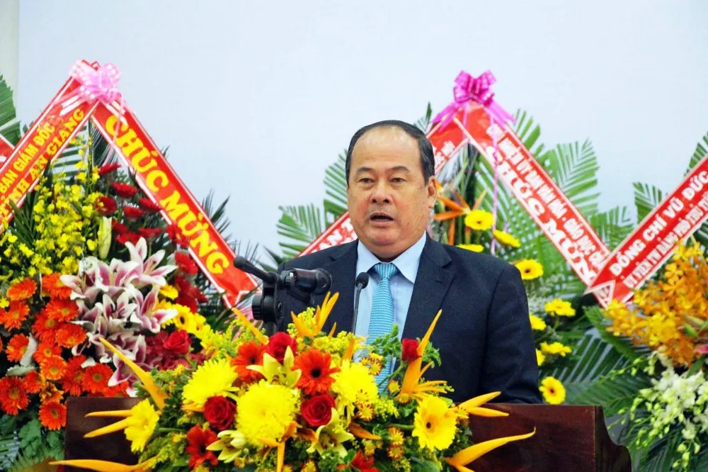 Chuyển Trường Đại học An Giang về Đại học Quốc gia TPHCM ảnh 2