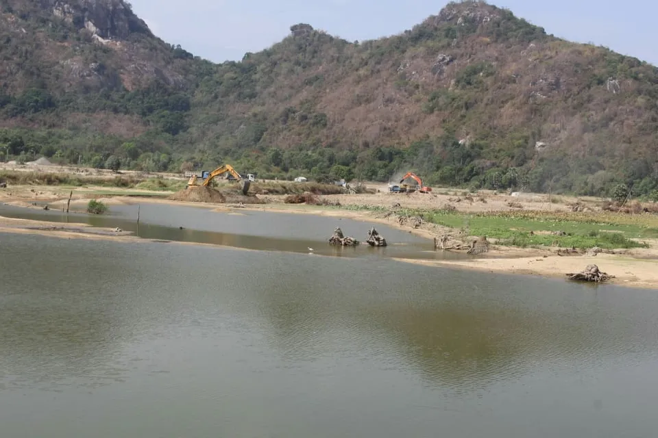 Tắm hồ, 3 học sinh ở An Giang bị đuối nước ảnh 1