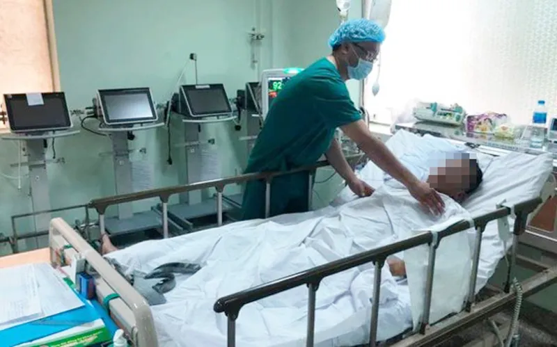 Cứu sống bệnh nhân u nang màng tim “khủng”  ảnh 2