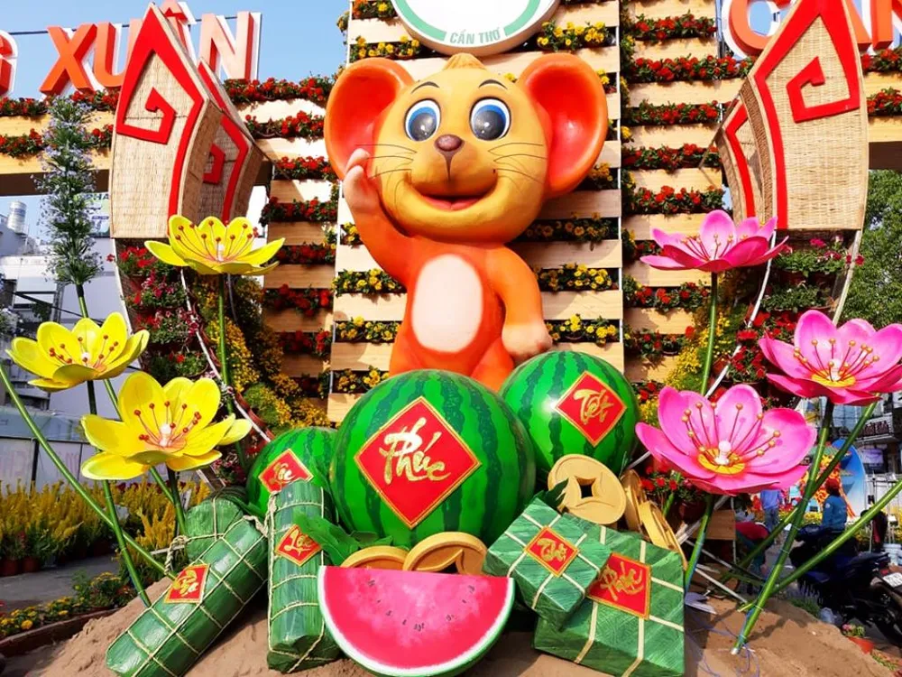 Rực rỡ những đường hoa xuân phục vụ Tết Canh Tý ở ĐBSCL ảnh 9