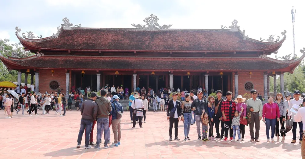 Hơn 813.000 lượt du khách đến Cần Thơ trong dịp Tết Canh Tý ảnh 1