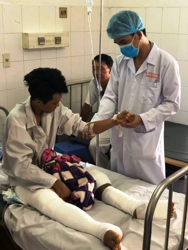 Phẫu thuật thành công bệnh nhân bị đa chấn thương hy hữu ảnh 1