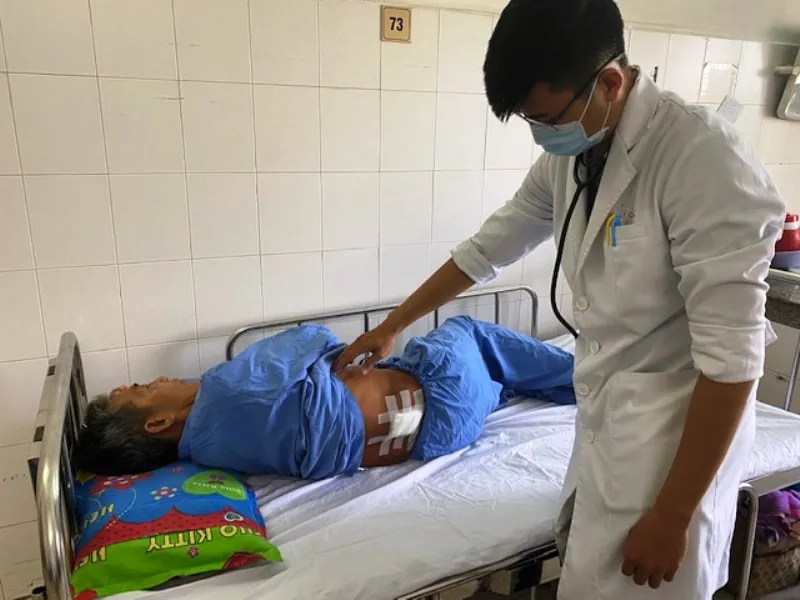 Lấy thành công đầu viên đạn nằm trong cơ thể bệnh nhân suốt 51 năm ảnh 2