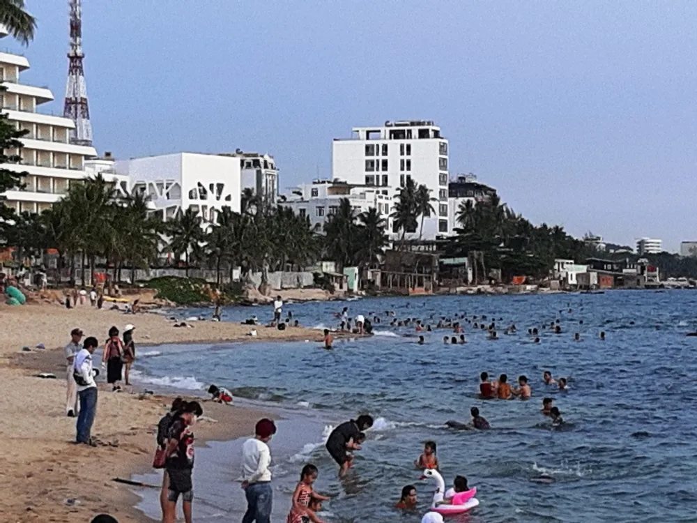 Không tổ chức đoàn đi chúc Tết Chôl-Chnăm-Thmây sang Campuchia ảnh 2